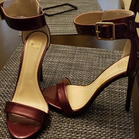 Women's Pump Plum - Picture 3 of 4